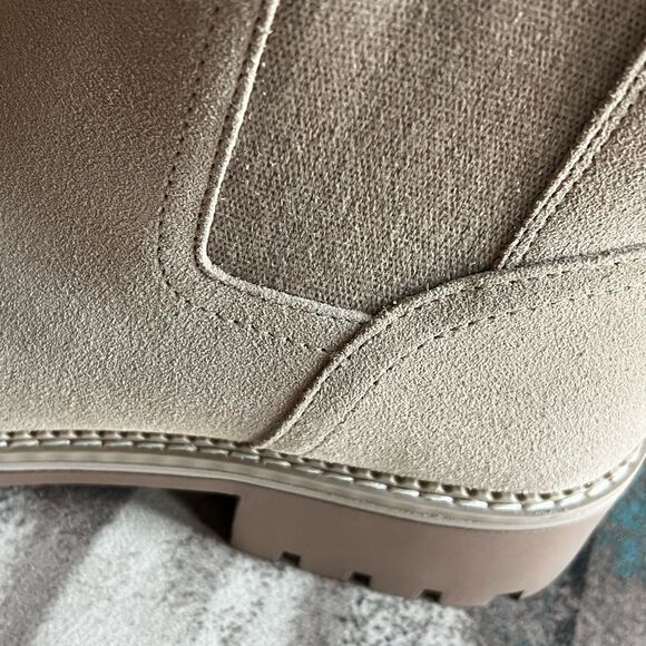 Crown Vintage Karina Leather Ankle Boots NWOT - Picture 7 of 9